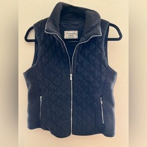 Abercrombie & Fitch Quilted Fleece Vest